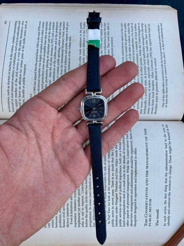 Women's leather watch