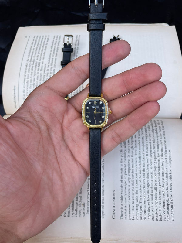 Women's leather watch