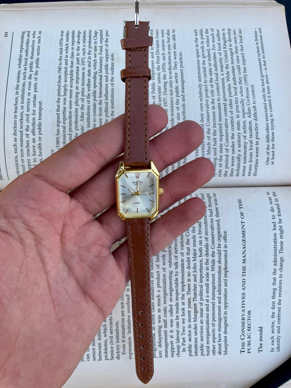Women's leather watch