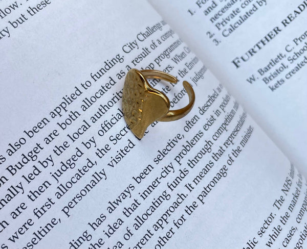 خاتم استنالس