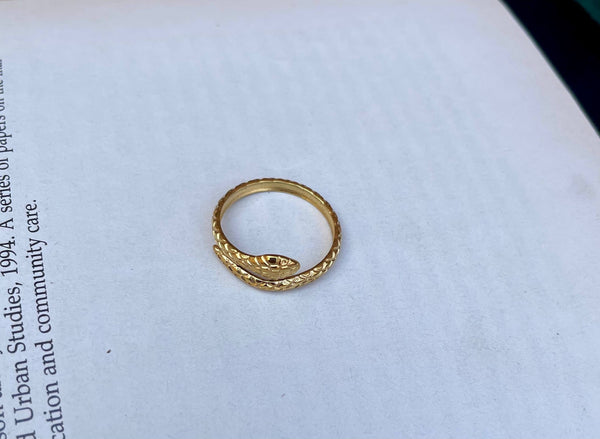 خاتم استنالس